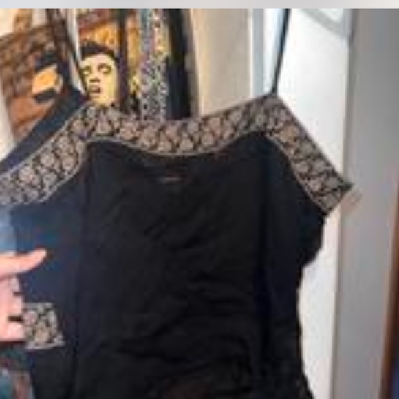 Rampage Black and Cream Floral Women's Blouse - Picture 4 of 4